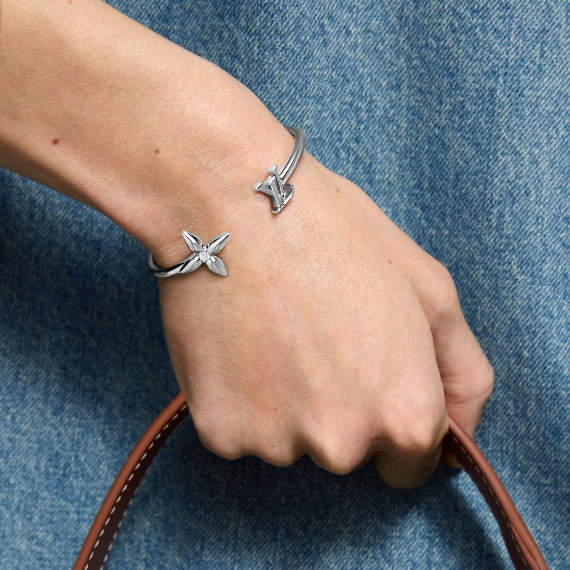【さりげなく印象を残す】LV Louisette Signature ブレスレット Louisette Signature Bracelet S00 - Women - Fashion Jewelry